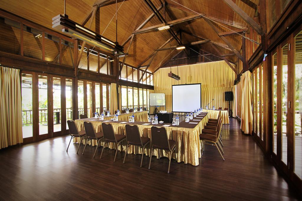 The Green Forest Resort Lembang Zewnętrze zdjęcie