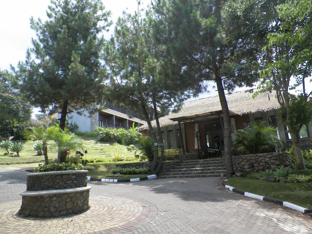 The Green Forest Resort Lembang Zewnętrze zdjęcie
