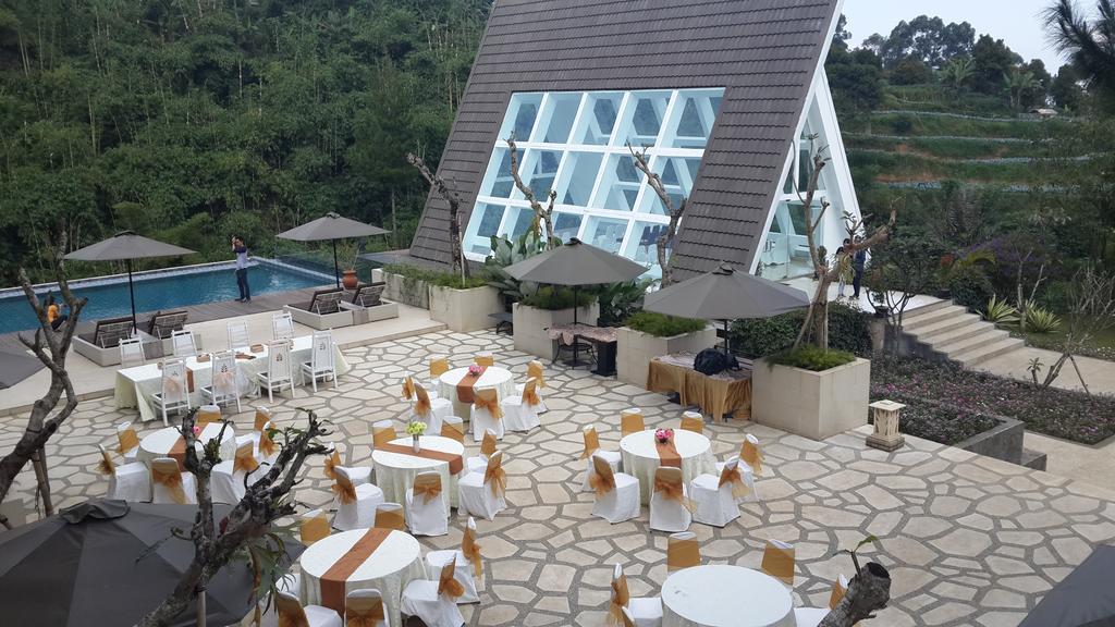 The Green Forest Resort Lembang Zewnętrze zdjęcie